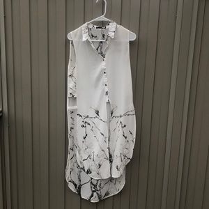 Chiffon sleeveless shawl, Jane & John